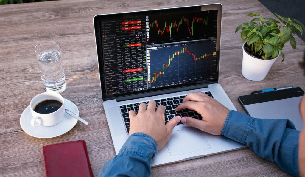 Chart Trading Courses Forex  - mohamed_hassan / Pixabay