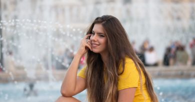 Girl Young Person The Hair Long  - MirceaIancu / Pixabay