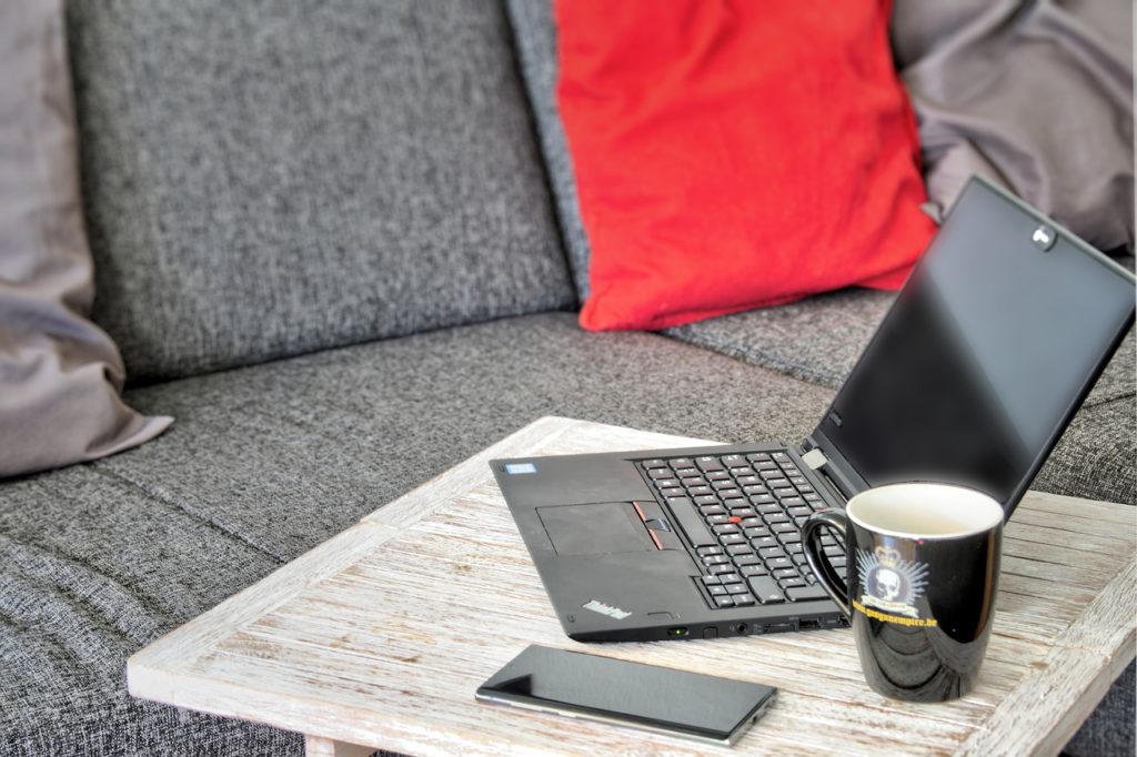 Home Office Sofa Laptop Quarantine - Elchinator / Pixabay