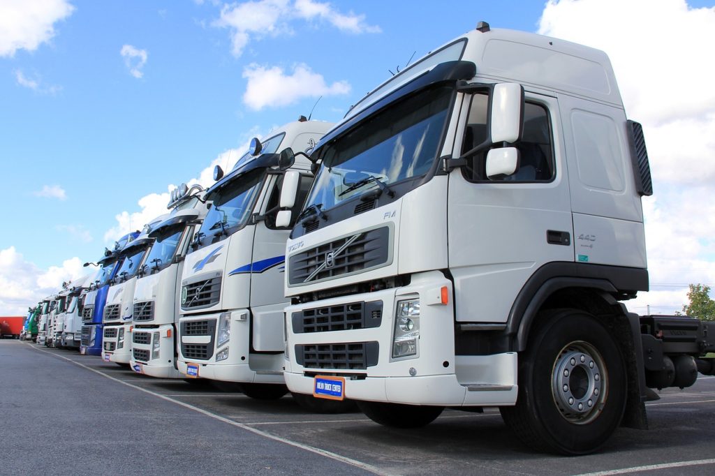 Truck White Vehicle Transportation  - dakhlallah / Pixabay