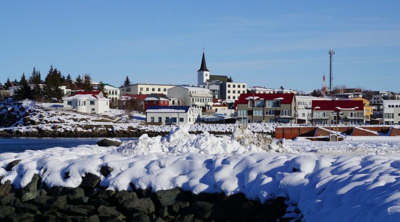 Winter Town Iceland Townscape Snow  - mortons6 / Pixabay