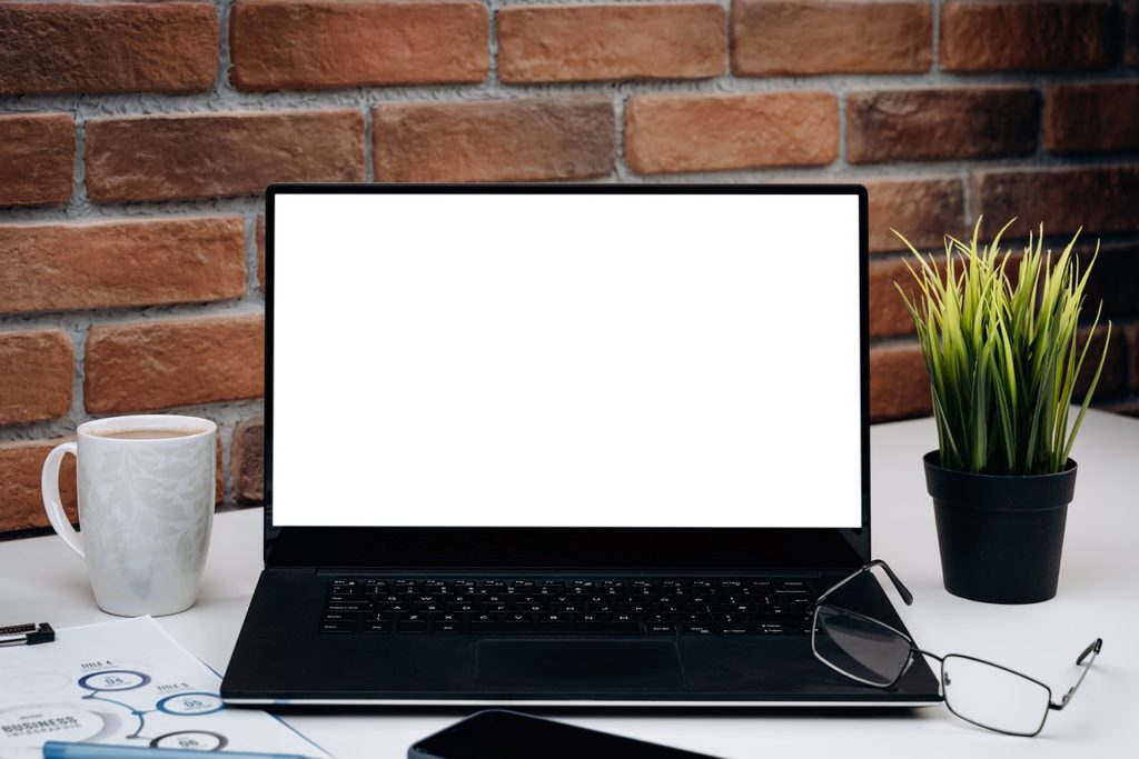 Desk Business Workspace Blank  - SkloStudio / Pixabay