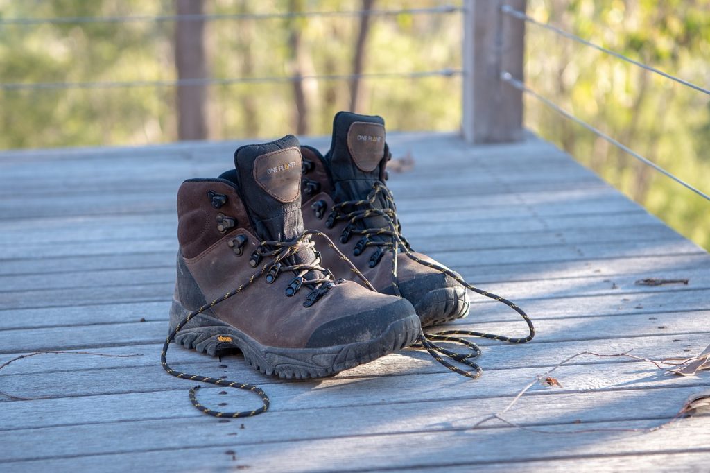 Boots Hiking Boots Work Boots  - pen_ash / Pixabay