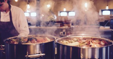 Food Cook Kitchen Chef Apron Work  - StockSnap / Pixabay