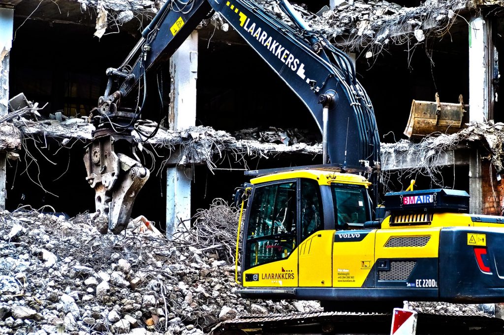 Construction Site Demolition  - 652234 / Pixabay