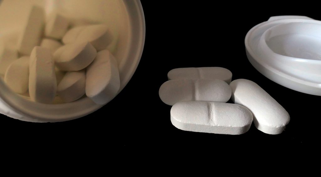 Pills Tablets Medicine Medical  - moritz320 / Pixabay