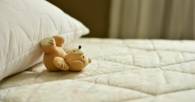 mattress, bed, pillow